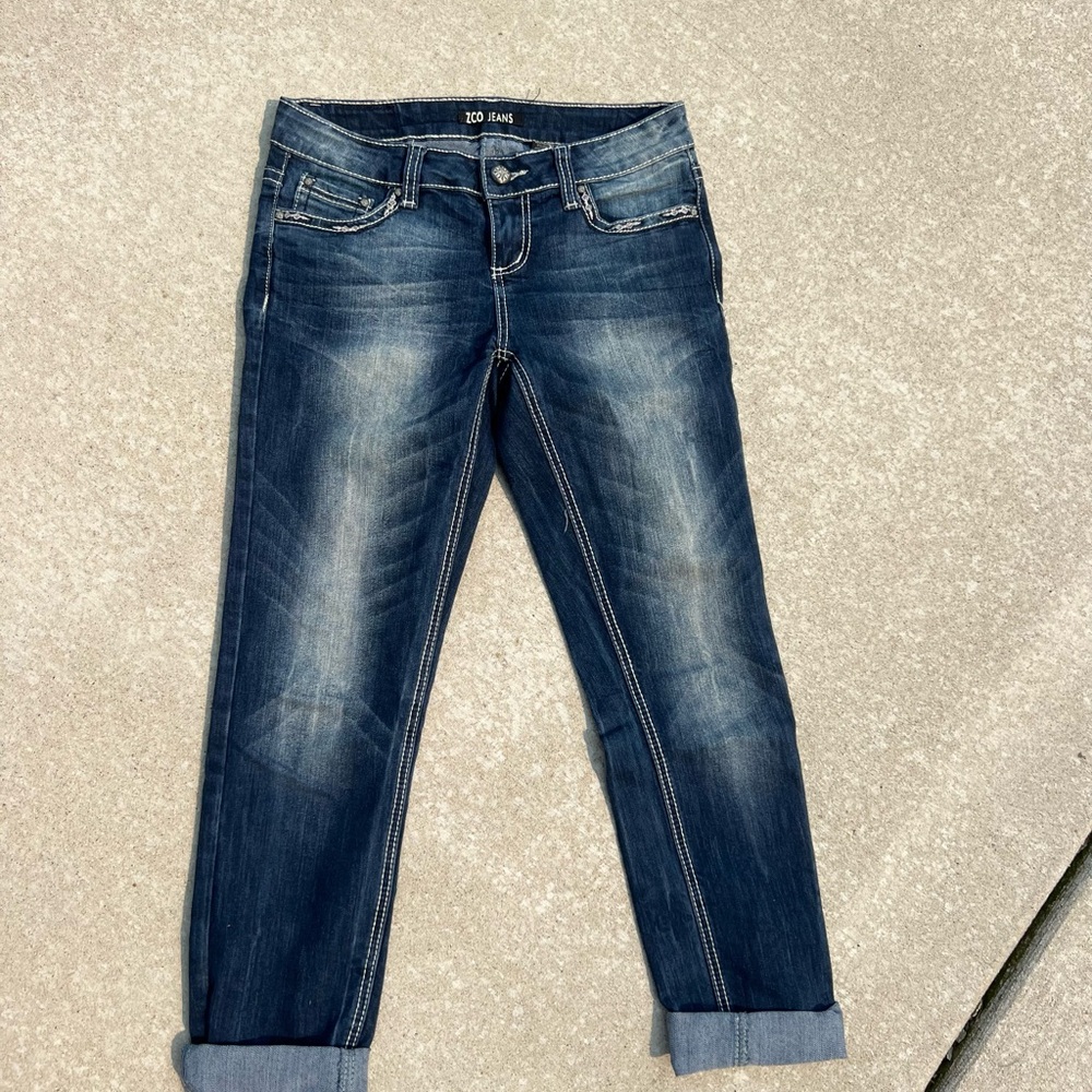ZCO Embroidered Denim Jeans - Picture 2 of 4